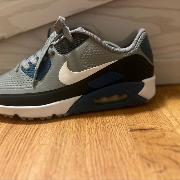 Nike Air max 90 G golf shoes size 10 used maybe 3-5 times great condition. - Picture 3 of 4